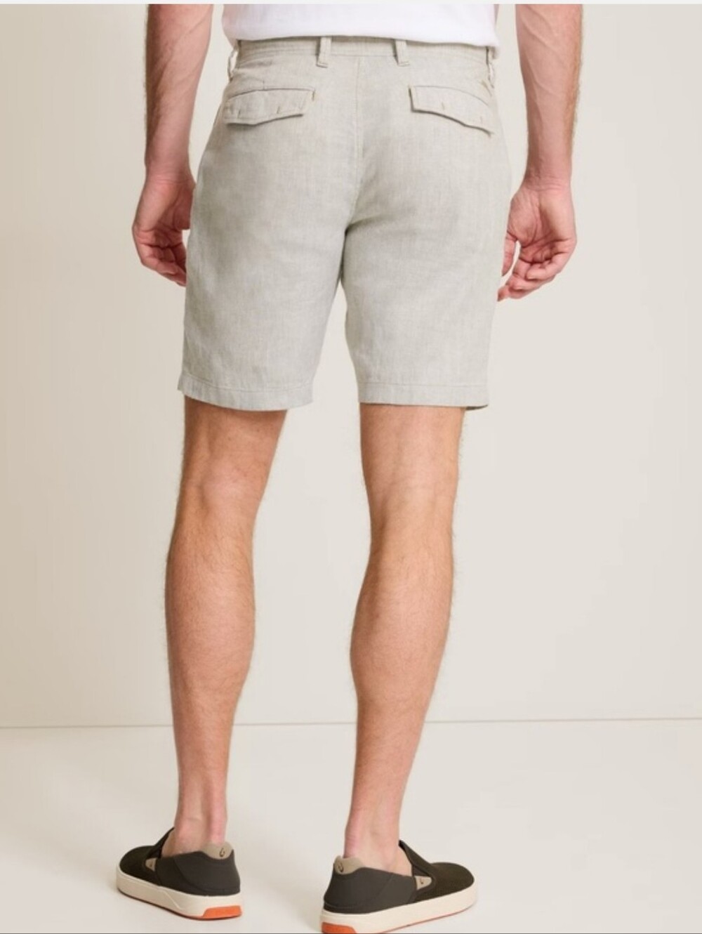 TOMMY BAHAMA Grey Linen Blend Flat Front Shorts 9” Inseam Size 40